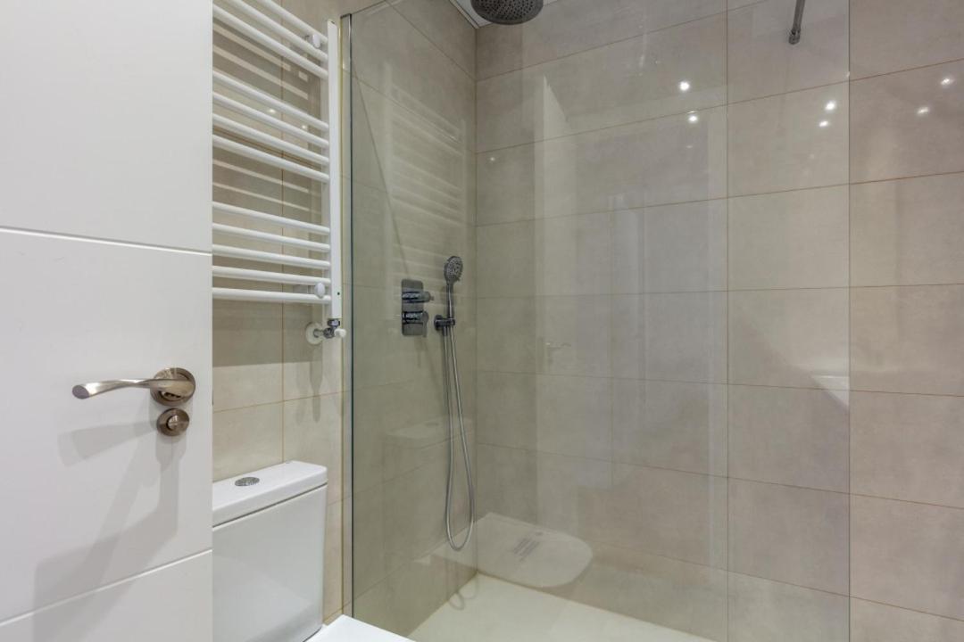 Bright With Views - 2Bd 1Bth- Av America 马德里 外观 照片